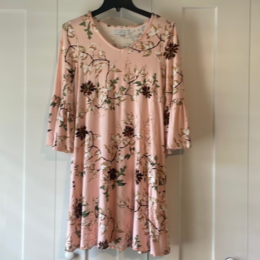 Super soft knee length flare sleeve floral dress